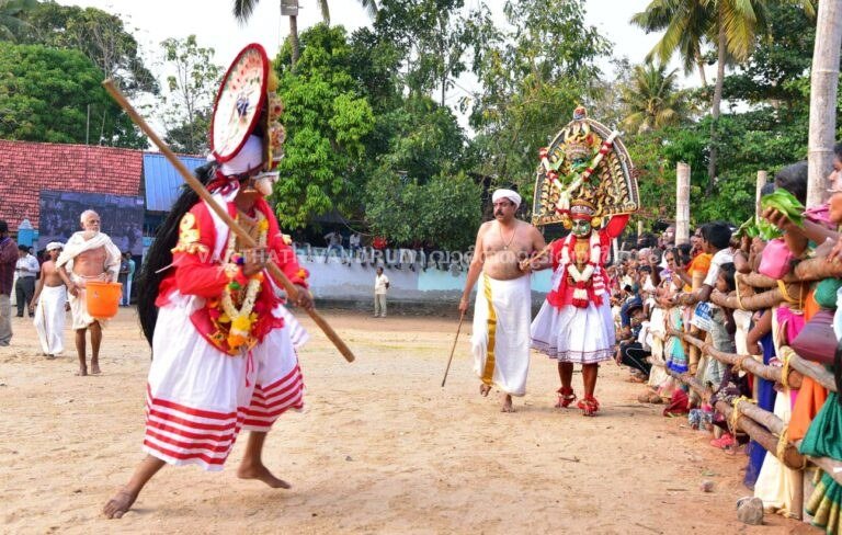 ഭക്തി സാന്ദ്രമായി ശാർക്കര ഭഗവതി ക്ഷേത്രം, ഇന്ന് കാളിയൂട്ട്