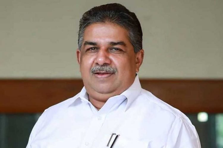 സജി ചെറിയാന് എതിരായ ഹർജി തളളി, മന്ത്രി സഭയിൽ തിരിച്ചെത്തിയേക്കും