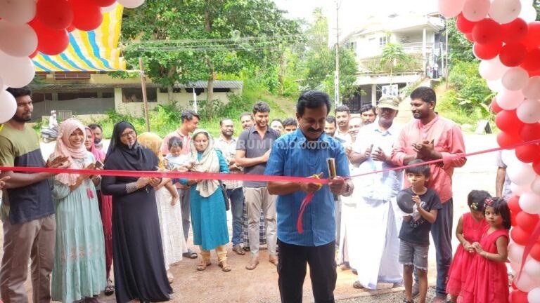 ARAFA TAKE AWAY RESTAURANT & FOOD STUFFS ൻ്റെ ഉത്ഘാടനം ഡോ. രജിത്ത്കുമാർ നിർവഹിച്ചു