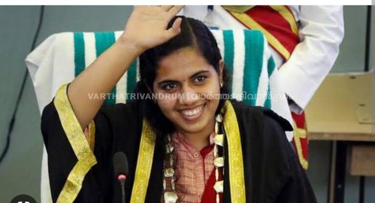 നഗരത്തിലെ റോഡ് സ്വകാര്യ ഹോട്ടലിന് പാർക്കിംഗിന്, മേയറുടെ നടപടി വിവാദത്തിൽ