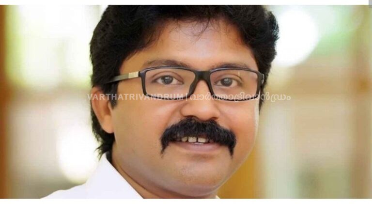 എം.എൽ.എ പല സ്ഥലങ്ങളിൽ കൊണ്ടുപോയി പീഡിപ്പിച്ചുവെന്ന് അധ്യാപികയുടെ മൊഴി
