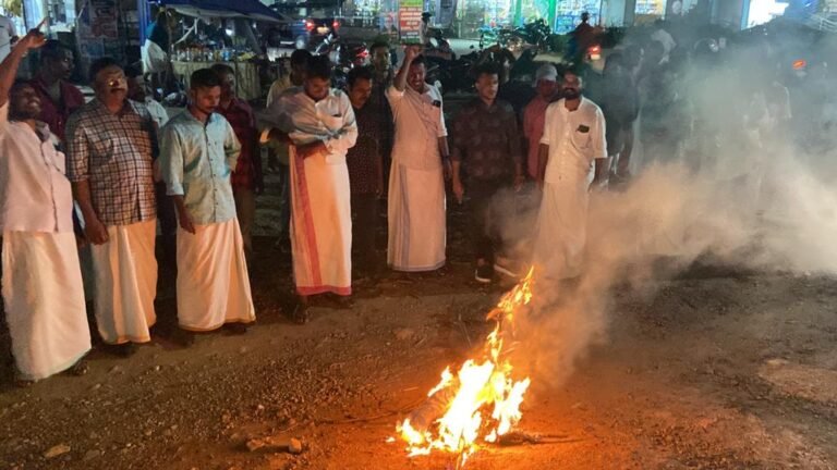 മുൻ കെ.പി.സി.സി സെക്രട്ടറി എം.എ.ലത്തീഫിനെ പുറത്താക്കിയതിൽ വ്യാപക പ്രതിഷേധം.