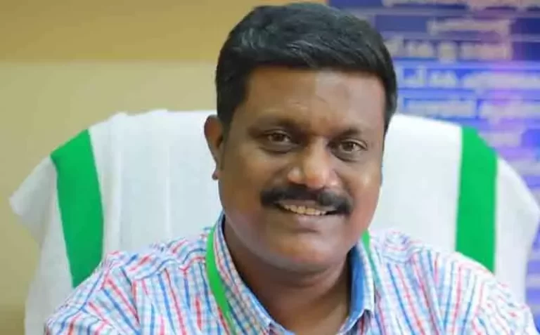 പഞ്ചായത്ത് പ്രസിഡൻ്റിനെ വെട്ടി കൊലപ്പെടുത്തുവാൻ ശ്രമം