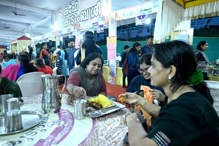 സിക്കം മോമോസും ആസാമി ചായയും : രുചി വൈവിധ്യങ്ങളും ആയി കുടുംബശ്രീ സൂര്യകാന്തിയിൽ 
