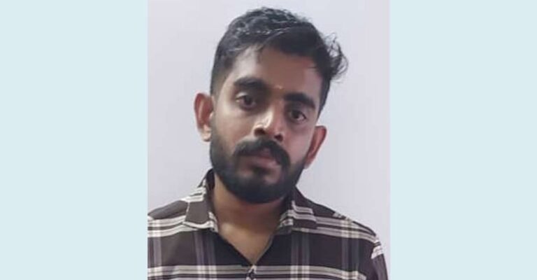 ജോലി നൽകാമെന്നു വാഗ്ദാനം ചെയ്ത് ലൈംഗികവൃത്തിയിലേക്കു തള്ളിവിട്ടിരുന്ന മലയാളി പിടിയിൽ.