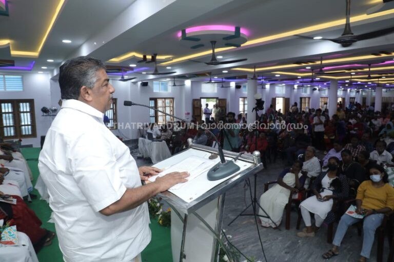 തീരദേശമേഖലയിലെ ജനങ്ങളുടെ പ്രശ്‌നങ്ങൾ നേരിട്ടറിഞ്ഞ് ചിറയിൻകീഴ് മണ്ഡലത്തിലെ തീരസദസ്സ്