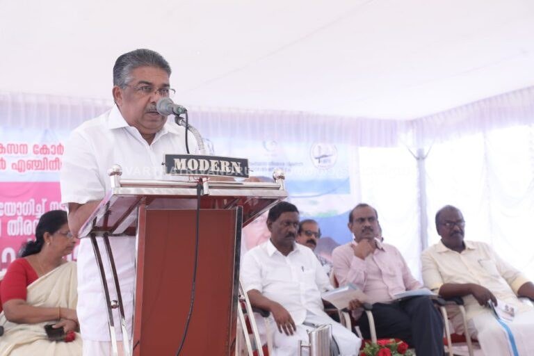 മുതലപ്പൊഴി താഴമ്പള്ളി തീരസംരക്ഷണ പദ്ധതിയുടെ നിർമ്മാണോദ്ഘാടനം മന്ത്രി സജി ചെറിയാൻ നിർവഹിച്ചു 