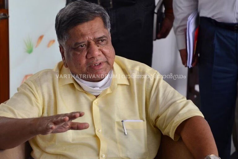 തെരഞ്ഞെടുപ്പിൽ സീറ്റ് നൽകാത്തതിൽ പ്രതിഷേധിച്ച് ബിജെപി വിട്ട മുൻ മുഖ്യമന്ത്രി ജഗദീഷ് ഷെട്ടാർ കോൺഗ്രസിൽ ചേർന്നു