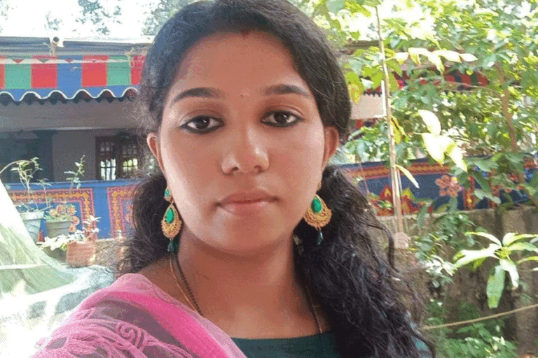 ആതിരപ്പിള്ളിയിൽ യുവതിയെ കൊന്ന് വനത്തിൽ തള്ളി, സുഹൃത്ത് അറസ്റ്റിൽ