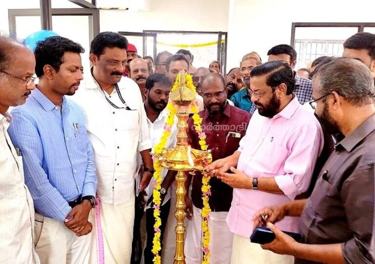 ജില്ലയിലെ അഞ്ച് വില്ലേജ് ഓഫീസുകൾ കൂടി സ്മാര്‍ട്ട് ആയി.